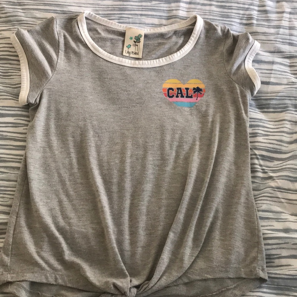 Shirt with knot